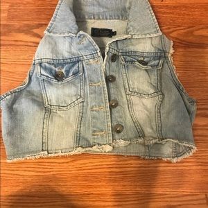 Cropped denim vest